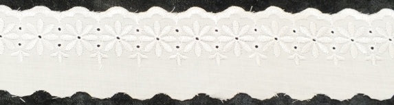 BRODERIE ANGLAISE DAISY 60MM