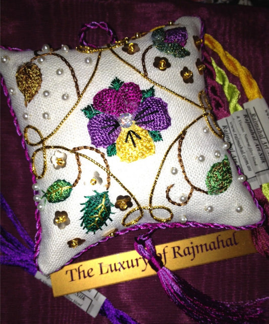 Elizabethan Rich Pincushion